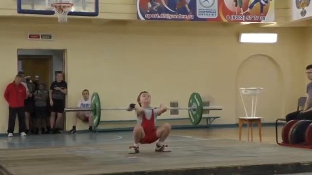 САМЫЙ ЮНЫЙ ШТАНГИСТ В МИРЕ!!! РЕКОРД МАЛЬЧИКА ЧЕМПИОНА. смотреть онлайн