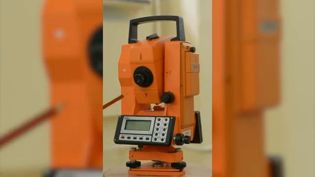 Устройство электронного тахеометра 3Та5Р, основные части смотреть онлайн