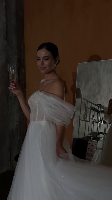 Свадебное платье Викси из коллекции «Street Romance» от бренда Gabbiano