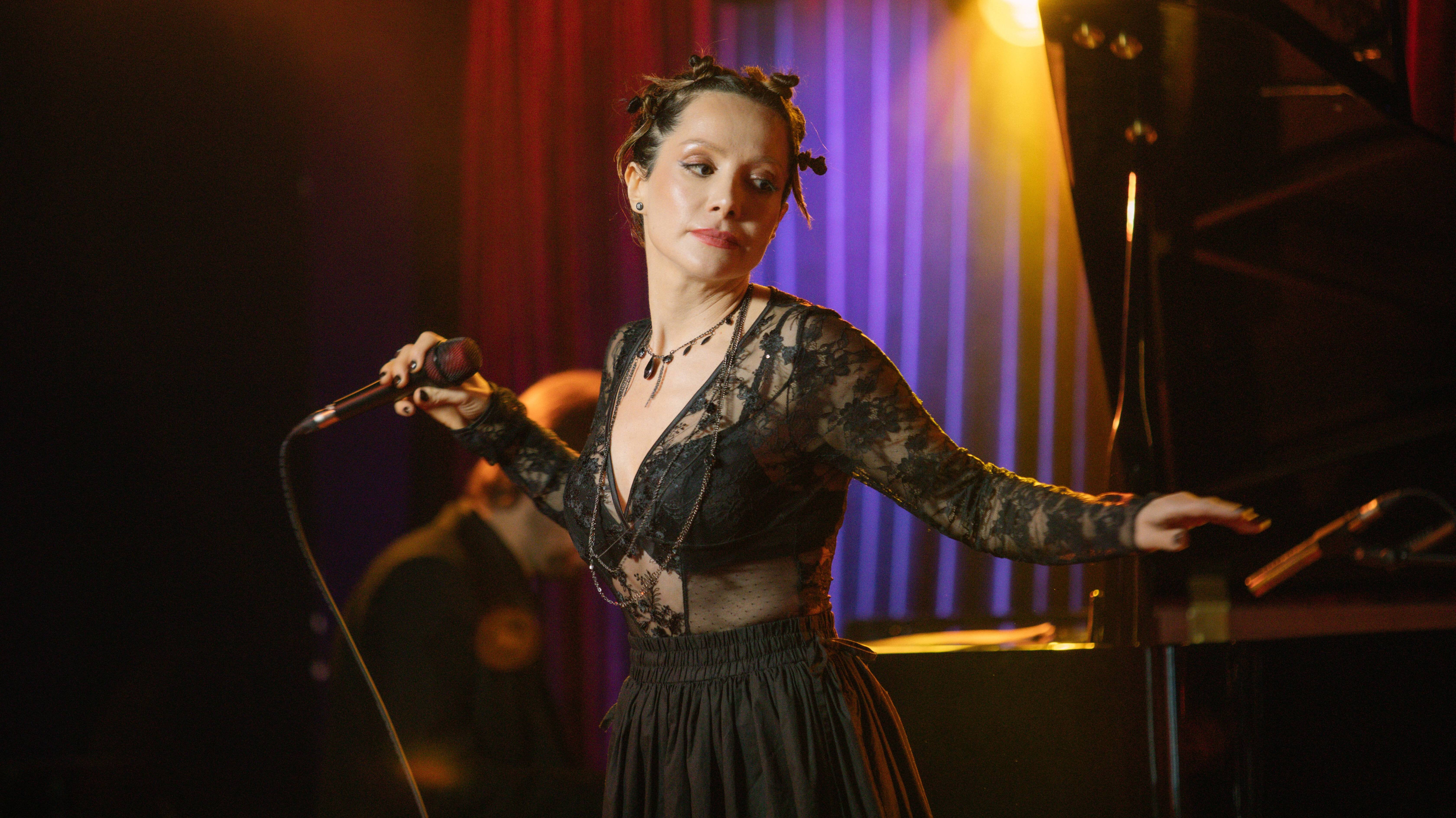 ANNADIKAY - Peacocks