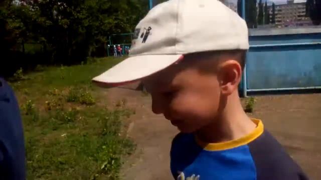 Крутые трюки калесо и шпагат смотреть онлайн