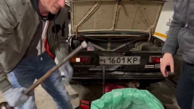 СТАС АЙКАКПРОСТО ПОЗАВИДОВАЛ! Распаковка Жигулей. Что внутри багажника?