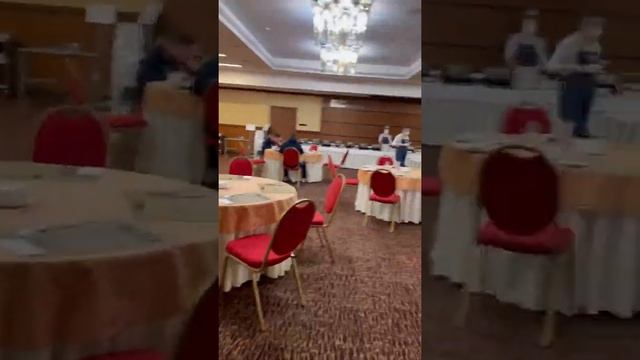 Утренняя рутина спортсменов перед тренировками на сборе в Красноярске😁😷Уже и забыли, как это) смотреть онлайн