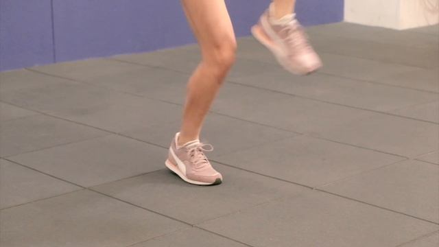 A No Equipment Needed Workout With Mom Slash Fitness Trainer Sasja Mulder смотреть онлайн