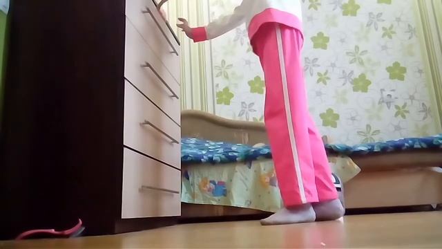 Как сесть на шпагат в домашних условиях? смотреть онлайн