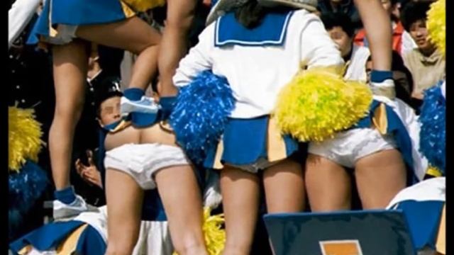 10 Cheerleader Oops Moments