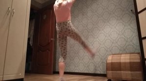 Как научится стоять на руках У СТЕНЫ