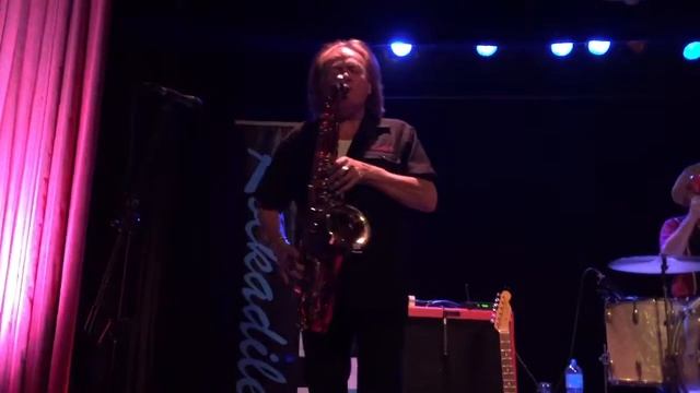 Rock & Roll Dance Night Calypso Theater, Band Rockadile feat. Tommy M on sax смотреть онлайн
