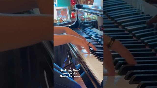 Happy New Year! :) 🥳🎉 || “Auld Lang Syne” arr. by Sharon Aaronson смотреть онлайн
