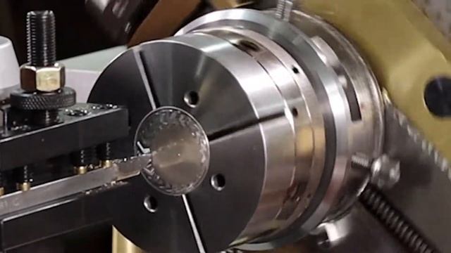 MADE Rose Engine Lathe No. 5 Engine Turning w/ Eccentric Chuck on Fine Silver (Guilloche) смотреть онлайн