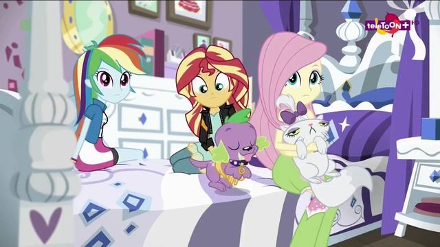 Rarity Crying On Her Fainting Couch