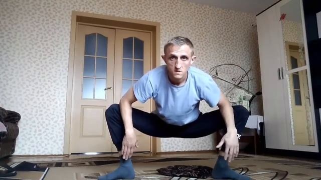 Как сесть на продольный и поперечный шпагат ! смотреть онлайн