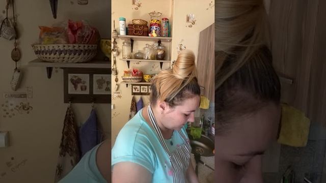 В стрингах стрим😂 смотреть онлайн