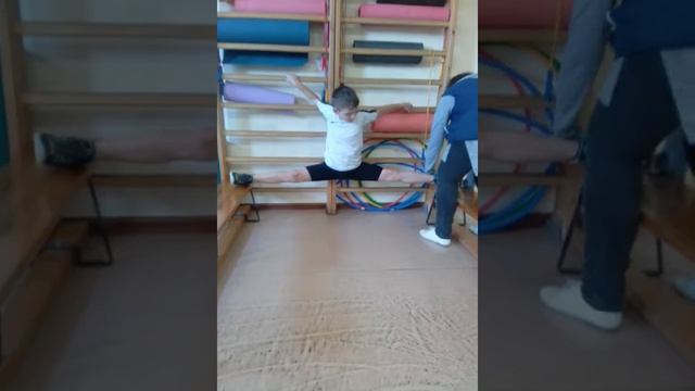 Шпагат крутой смотреть онлайн