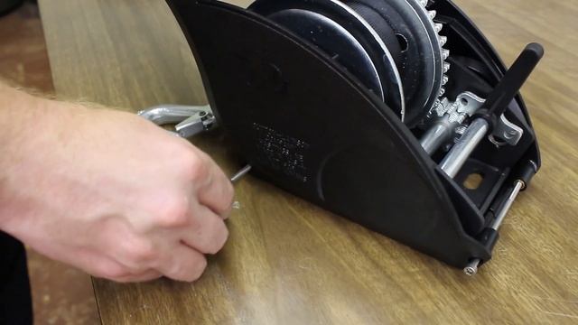 Replacing the Cover on DLxFC Pulling Winches - Step-By-Step смотреть онлайн