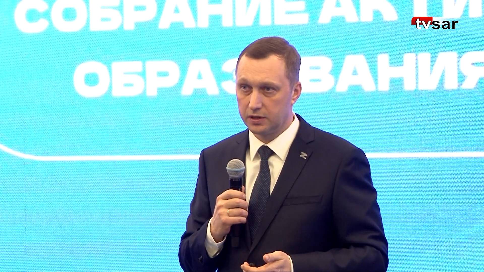 Роман Бусаргин о зловонии в Саратове: «У нас в правительстве тоже пахнет» смотреть онлайн