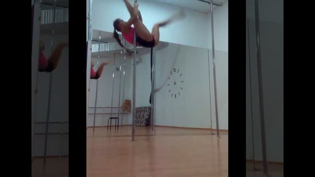 Beautiful split pole dance | Подборка шпагатов на пилоне. смотреть онлайн