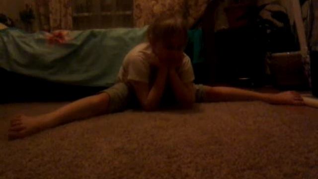 Растяжка на шпагат (продольный)👍 смотреть онлайн