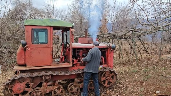 Нашли трактор ДТ-75 1964 года! Заведется ли?!