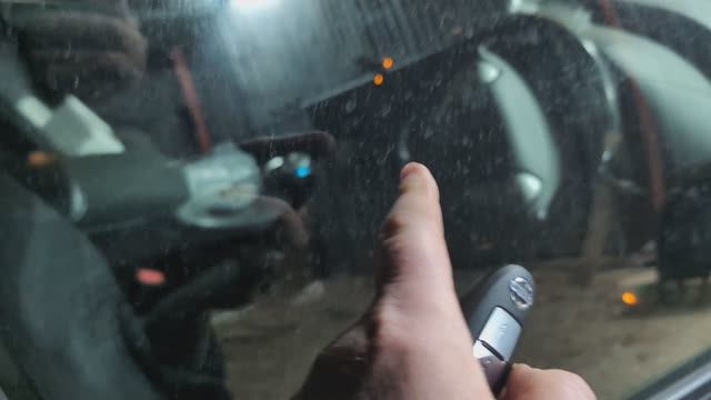 Отзыв о дистанционном включении климата с брелка Nissan Leaf ч.2 смотреть онлайн