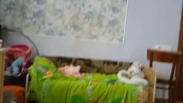 Элина пытается сделать шпагат в воздухе💨💨💨💨😂😂😂😂 смотреть онлайн