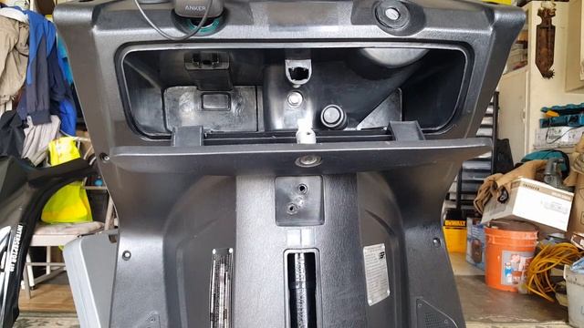 How to Prep GY6 Body Panel and Assembly 11 of 40 смотреть онлайн