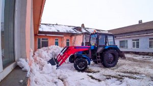 Вывозка снега трактором МТЗ-82.1 с ПКУ-09. Испытываем новый погрузчик.
