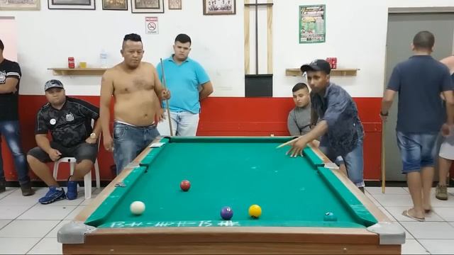 Maycon Vs Brinquinho смотреть онлайн