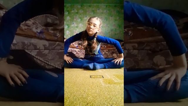 Вертикальный шпагат смотреть онлайн