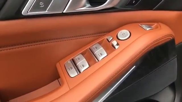 Dr. West’s 2019 BMW X7 смотреть онлайн