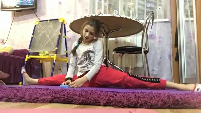 11.04 правый шпагат