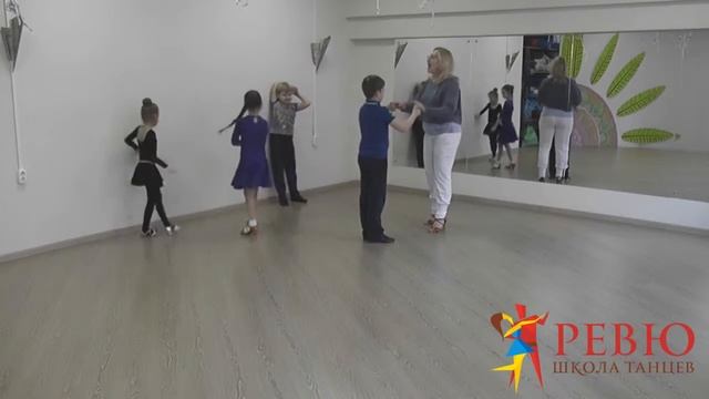 Школа танца "Ревю" учим новый танец смотреть онлайн