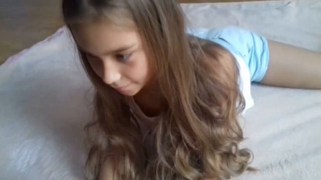 Как быстро сесть на шпагат 😁 смотреть онлайн