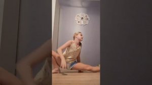 Как сесть на поперечный шпагат