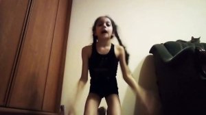 Как сесть на шпагат