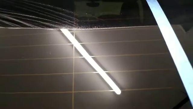 Полировка заднего стекла автомобиля