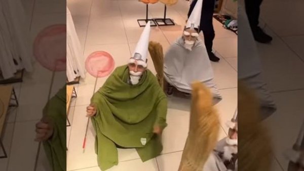 Crawly Gnome Wizard Meme Song