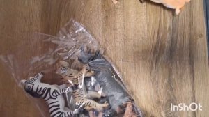 Животный мир из магазина ЧИЖИК.
Игрушки - ВАУ 😁