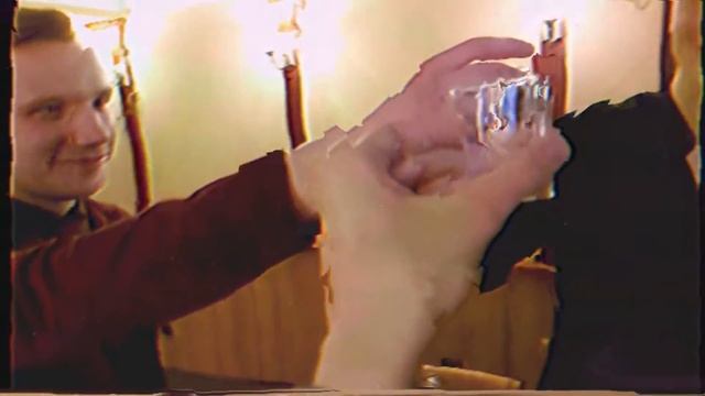 Kevilnius~When The Sun Rose At 4am смотреть онлайн