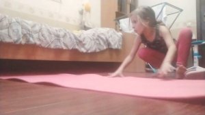 Ёга раслобляемся глубоко дышим и разминаем голову ❤️🧡💛💚💙💜♌обзор от льва(знак зодиака)