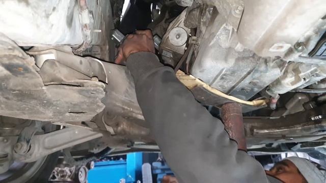 BMW F10 Engine mounting change Guru Ramdass Motor Garage Talhan Sahib Jalandhar смотреть онлайн