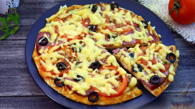 Быстрее только из пиццерии. ПИЦЦА ИЗ ЛАВАША (НА СКОВОРОДЕ)