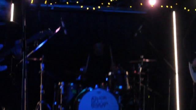 Stuck On Planet Earth - Rising (Live from Sneaky Dee's) смотреть онлайн