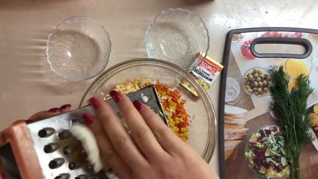 😍Салат БОМБА!Корейська морква з плавленим сирком та кукурудзою! 😍 BOMB salad! Korean carrots! смотреть онлайн