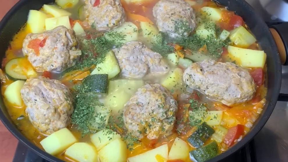 Рецепт Ужина, который понравится всем! Они такие вкусные, что готовлю их 2 раза в неделю! Просто! смотреть онлайн