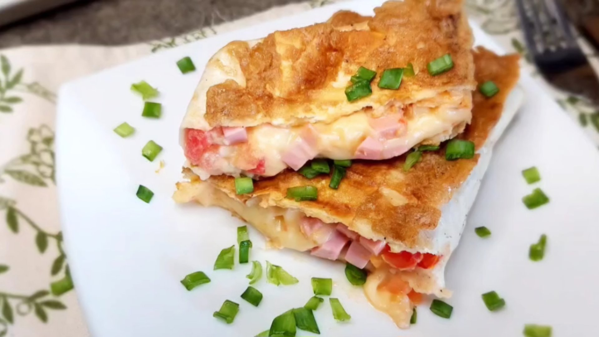 Быстрый завтрак из лаваша - вкусно, сытно и просто!