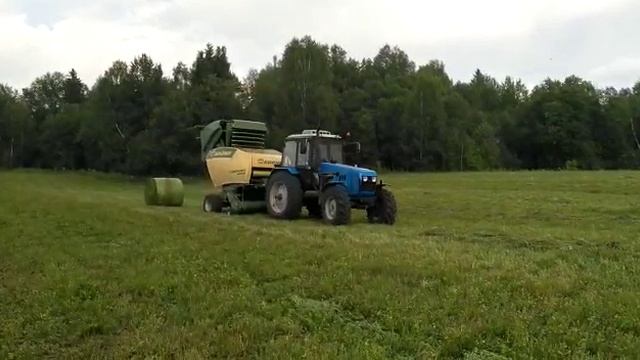 Запуск пресс-подборщика KRONE Comprima F155XC смотреть онлайн