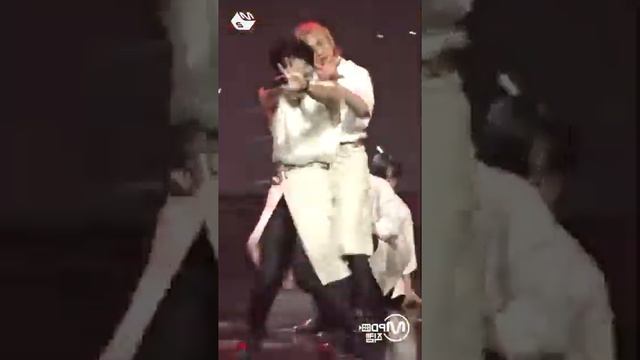Hyunjin - God's Menu (Fancam Mirror)