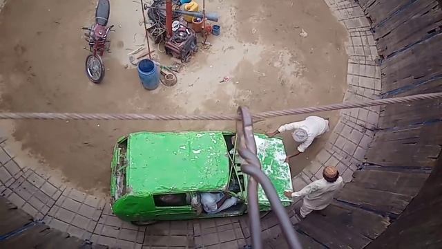 Well of death car stunt | mout ka kuan Lucy Irani circus, смотреть онлайн