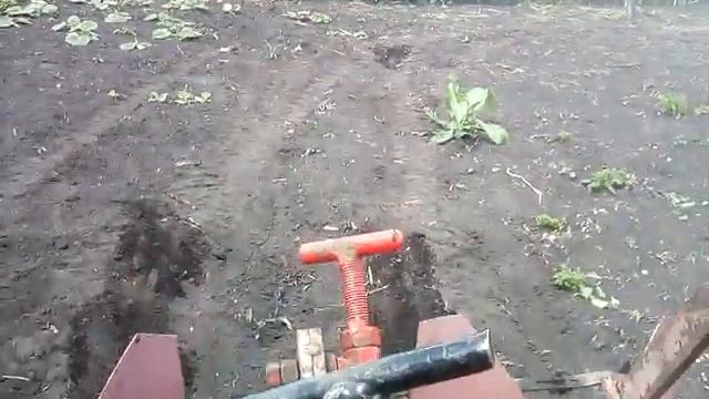 Окучиваем картошку смотреть онлайн